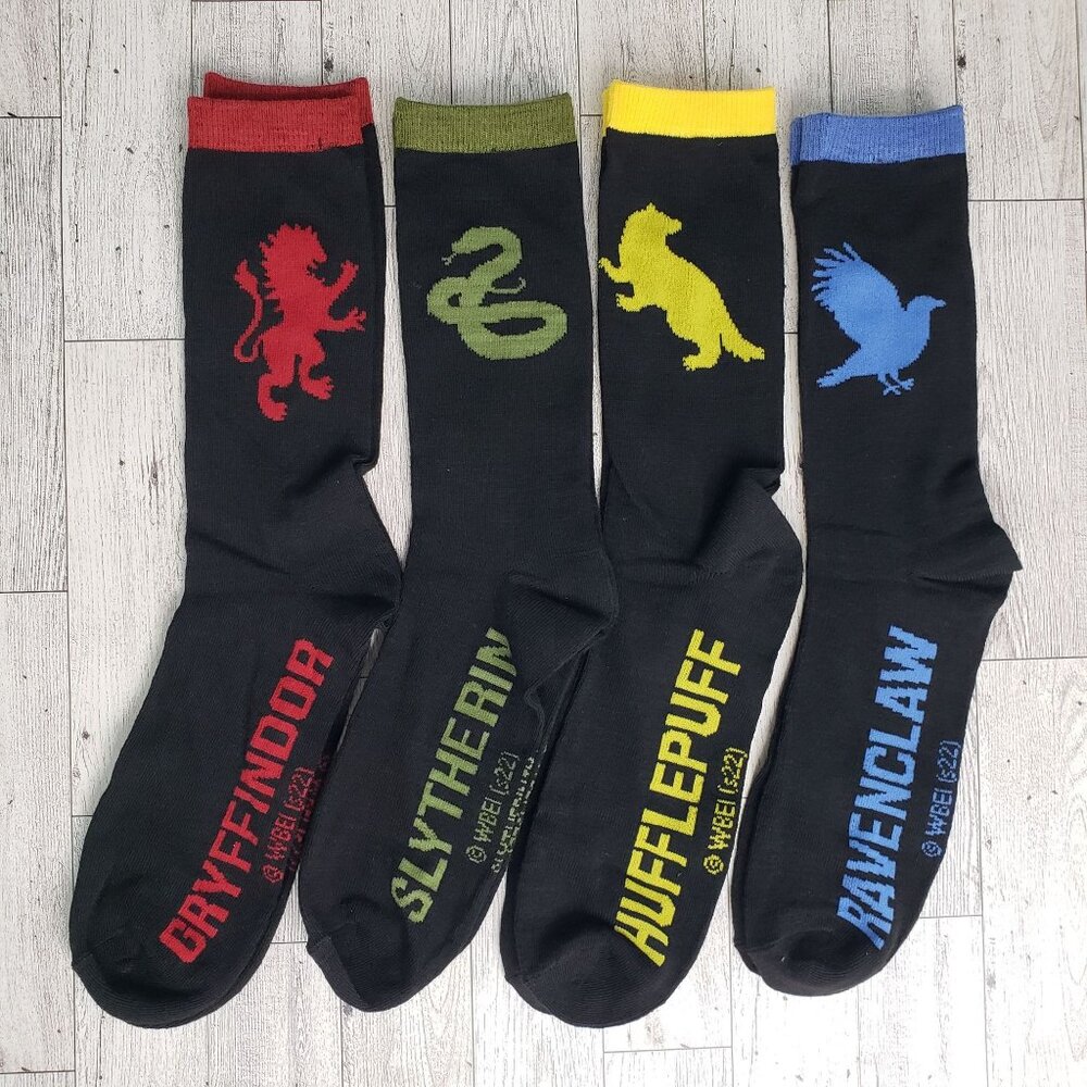 Harry Potter Crew Socks Gryffindor Slytherin Hufflepuff Ravenclaw 4-Pack Sz 6-12 - Picture 2 of 6